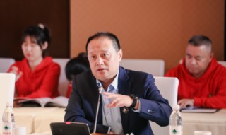 青岛啤酒市值两年蒸发800亿，券商纷纷下调盈利预测，新任董事长姜宗祥能否破局？