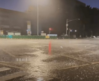 广东的天气有多离谱 网友：广东的雨是包季的吗？