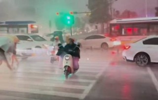 广东的天气有多离谱 网友：广东的雨是包季的吗？