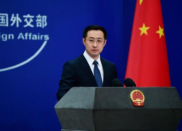 外媒称美国将部署针对中俄的反卫星武器，外交部回应-第1张图片