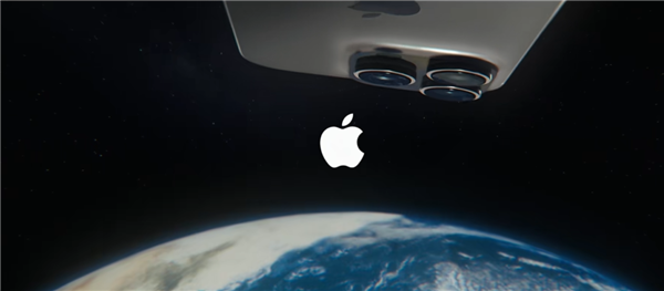 iPhone 16 Pro变飞船上太空！网友吐槽苹果最新广告：看的尴尬症犯了-第11张图片