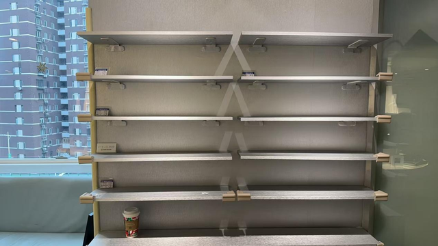 唯儿诺疑陷“挤兑潮”：消费者恐慌抢兑镜框、基层员工称确有欠薪-第3张图片