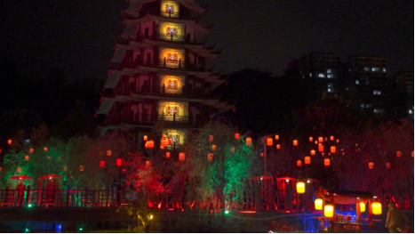 水上苗乡数字夜游，光峰科技以崖壁为幕打造光影世界-第5张图片