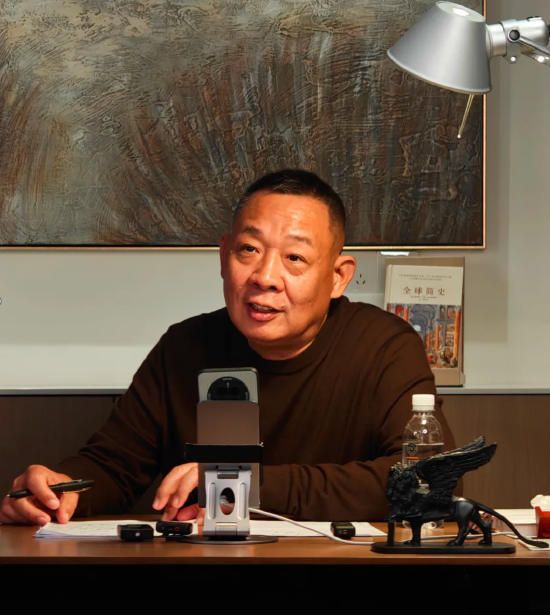 胖东来创始人“炮轰”车企企业家：都像奴隶一样，一个比一个傻-第1张图片
