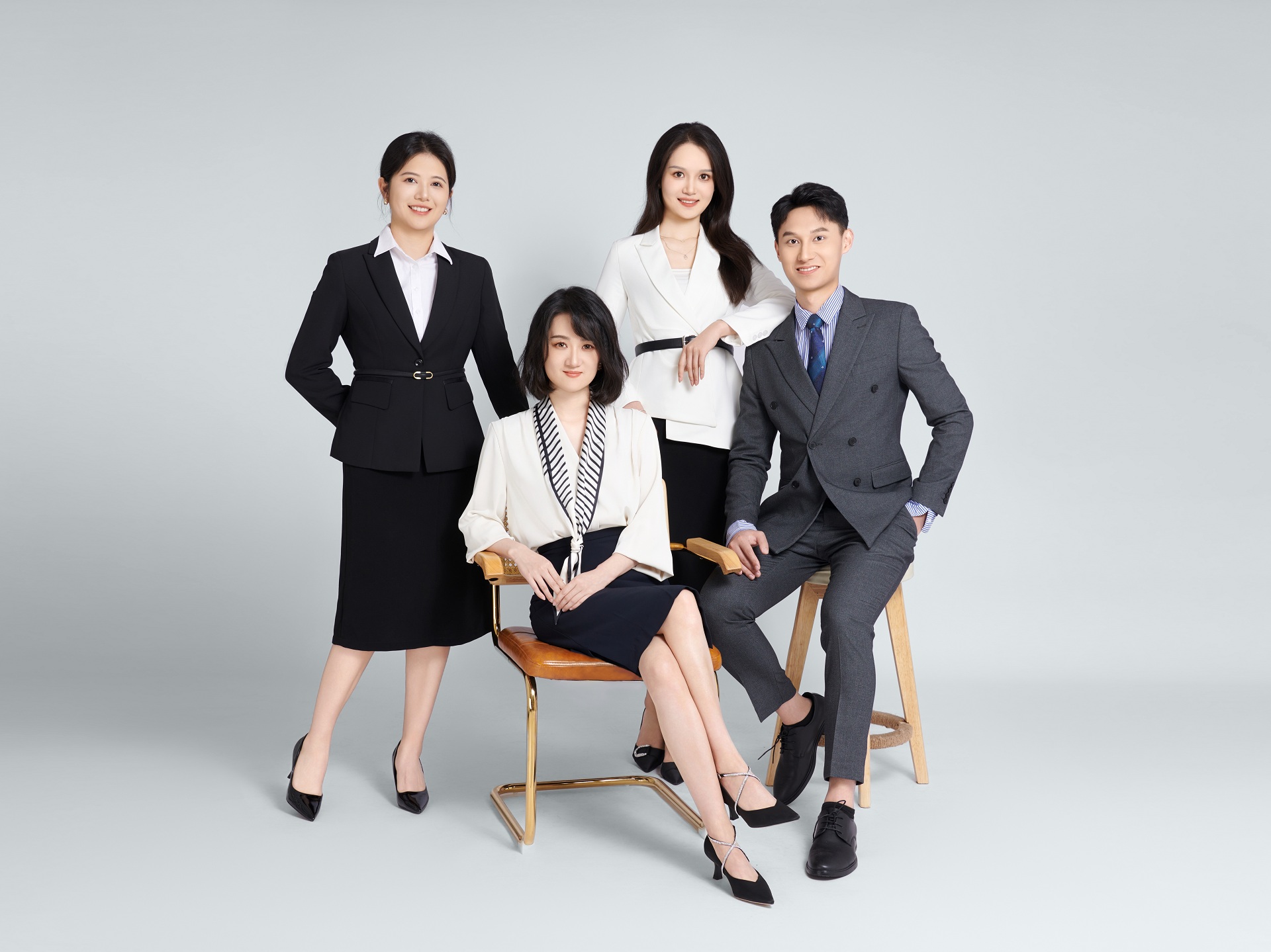 华夏银行“华夏星河队”入围2024“银华基金杯”新浪理财师大赛团队赛十强-第1张图片