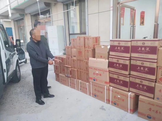40元成本“茅台”卖2000余元，内蒙警方侦破8000万元假酒案-第1张图片