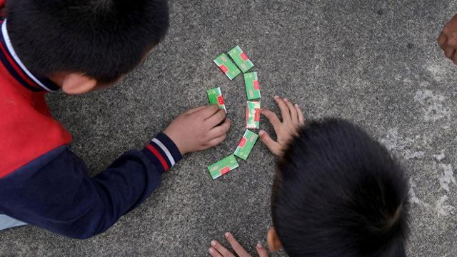 防控青少年沉迷“烟卡”，专家建议严打“烟卡”生产销售行为-第1张图片
