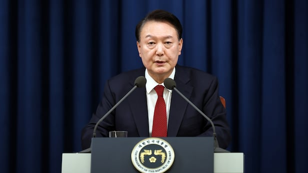 韩媒爆内幕：紧急戒严令遭多数韩国国务委员反对，尹锡悦仍坚持宣布-第1张图片