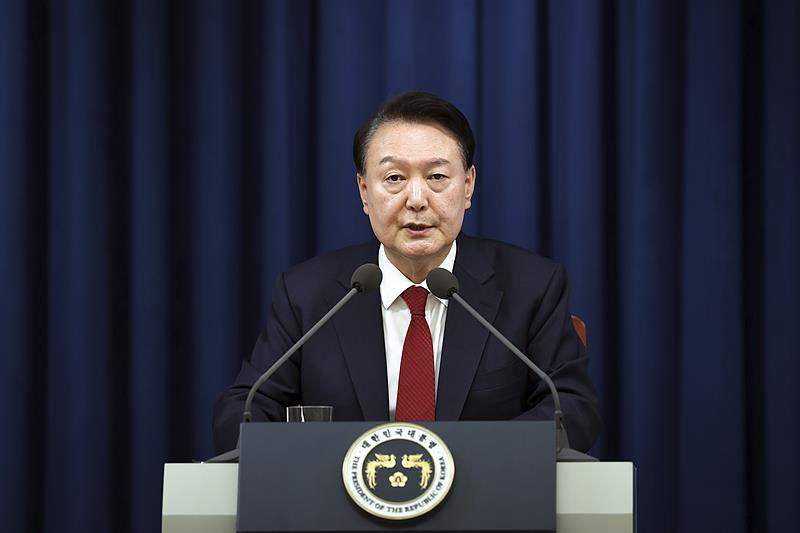 韩国总统尹锡悦发表讲话向民众道歉，承诺不会有第二次戒严-第1张图片