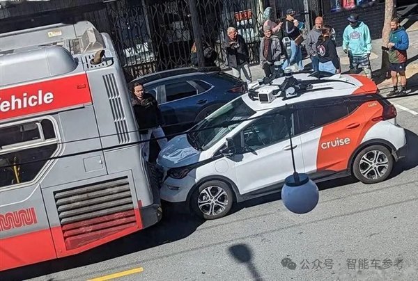 金主通用汽车断供 Robotaxi全球三强之一突然倒下-第3张图片