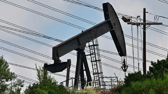 周四美国WTI原油小幅收跌 市场关注国际原油供需关系-第2张图片
