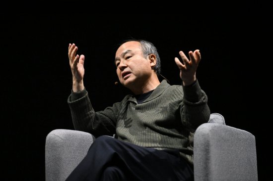 软银孙正义向特朗普承诺对美国投资1000亿美元 创造10万就业岗位-第1张图片
