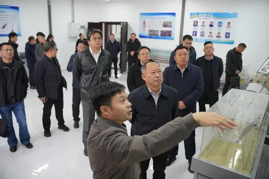 携手打造政校企科技创新平台！贵州理工学院与六盘水市政府签署合作协议-第8张图片