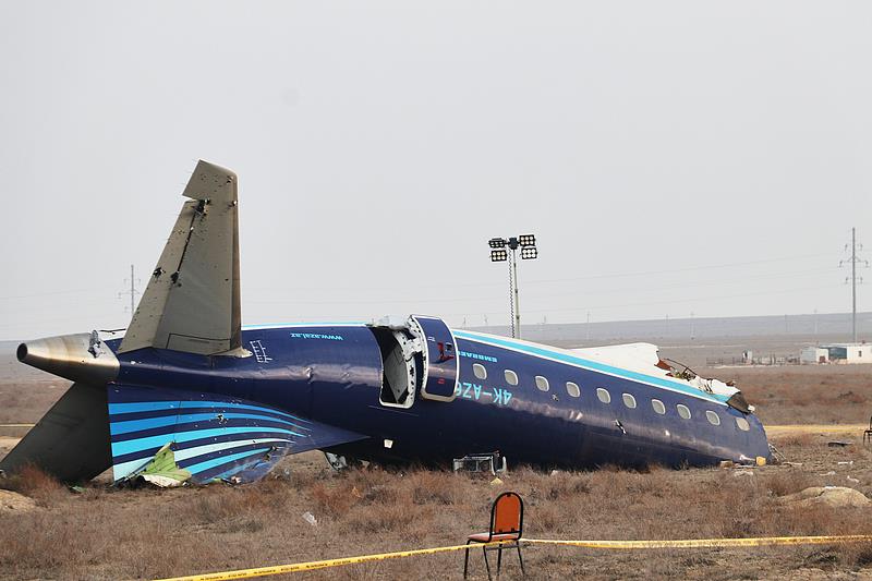 俄航空署称愿全力配合调查阿塞拜疆航空客机坠毁事件-第1张图片