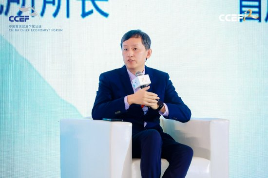汇正财经杨首骏：我国发展新质生产力，要把核心人才都掌握在自己手里-第1张图片