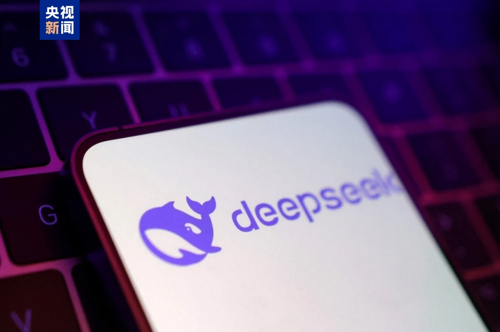 霸榜刷屏 “掀翻”美股 引爆AI圈的东方“黑马”DeepSeek啥来头？-第1张图片