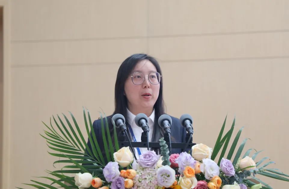 华峰化学公司召开2025年度职工代表大会暨工作会议-第3张图片