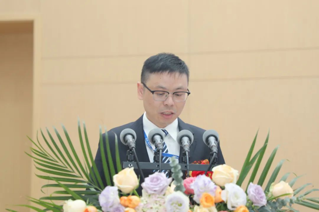 华峰化学公司召开2025年度职工代表大会暨工作会议-第4张图片