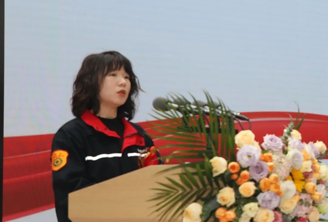华峰化学公司召开2025年度职工代表大会暨工作会议-第7张图片