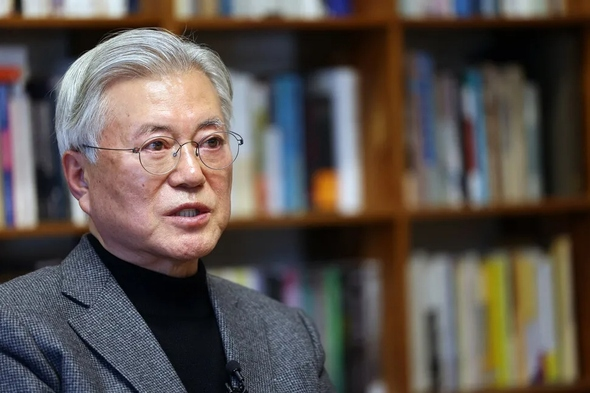 文在寅：为提拔尹锡悦为检察总长感到后悔不已，对韩国国民感到歉疚-第1张图片