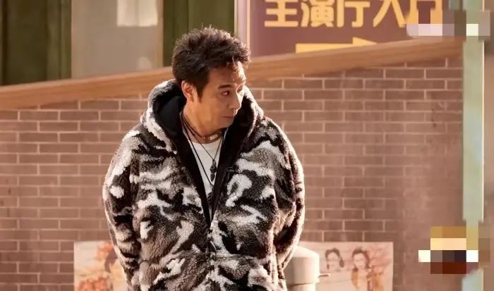 究竟是演员请就位，还是底线在后退？-第13张图片