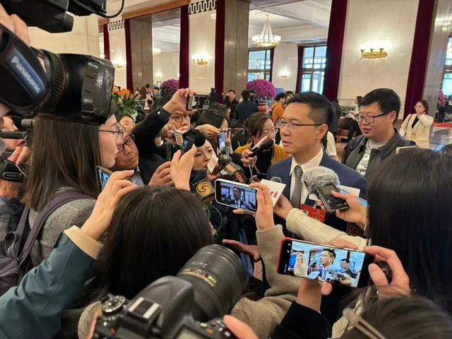 为什么是偏科的王兴兴？清华大学田轩代表：宽容失败，鼓励不拘一格降人才-第3张图片