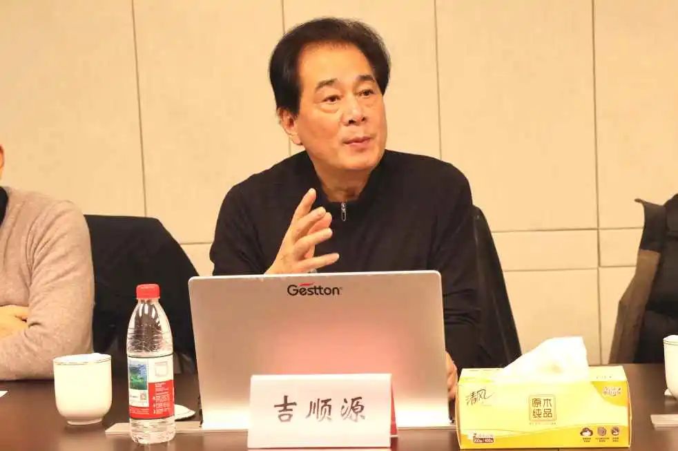 【凝聚共识 创新思路】上海市优秀装饰材料品牌走进建筑设计院系列之——走进上海华融工程设计(集团)有限公司-第3张图片