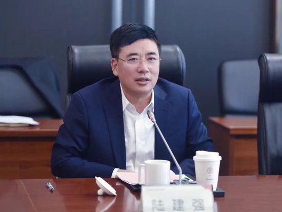 浙商银行党委书记、董事长陆建强会见中信证券党委副书记、总经理邹迎光一行-第2张图片
